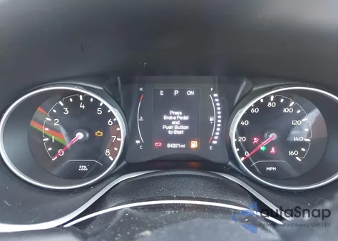 2019 Jeep Compass Latitude 4X4 from USA, damaged, VIN 3C4NJDBB8KT786614